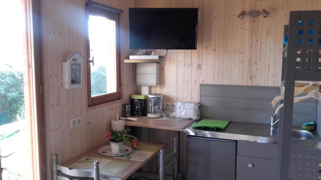 Au Calme Dans Etretat Bed & Breakfast Екстериор снимка